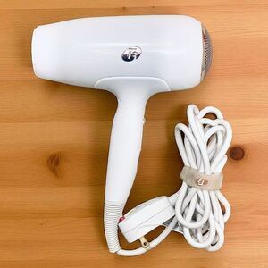 T3 White Featherweight 3i powered by IonAir Technology Hair Dryer Barely used